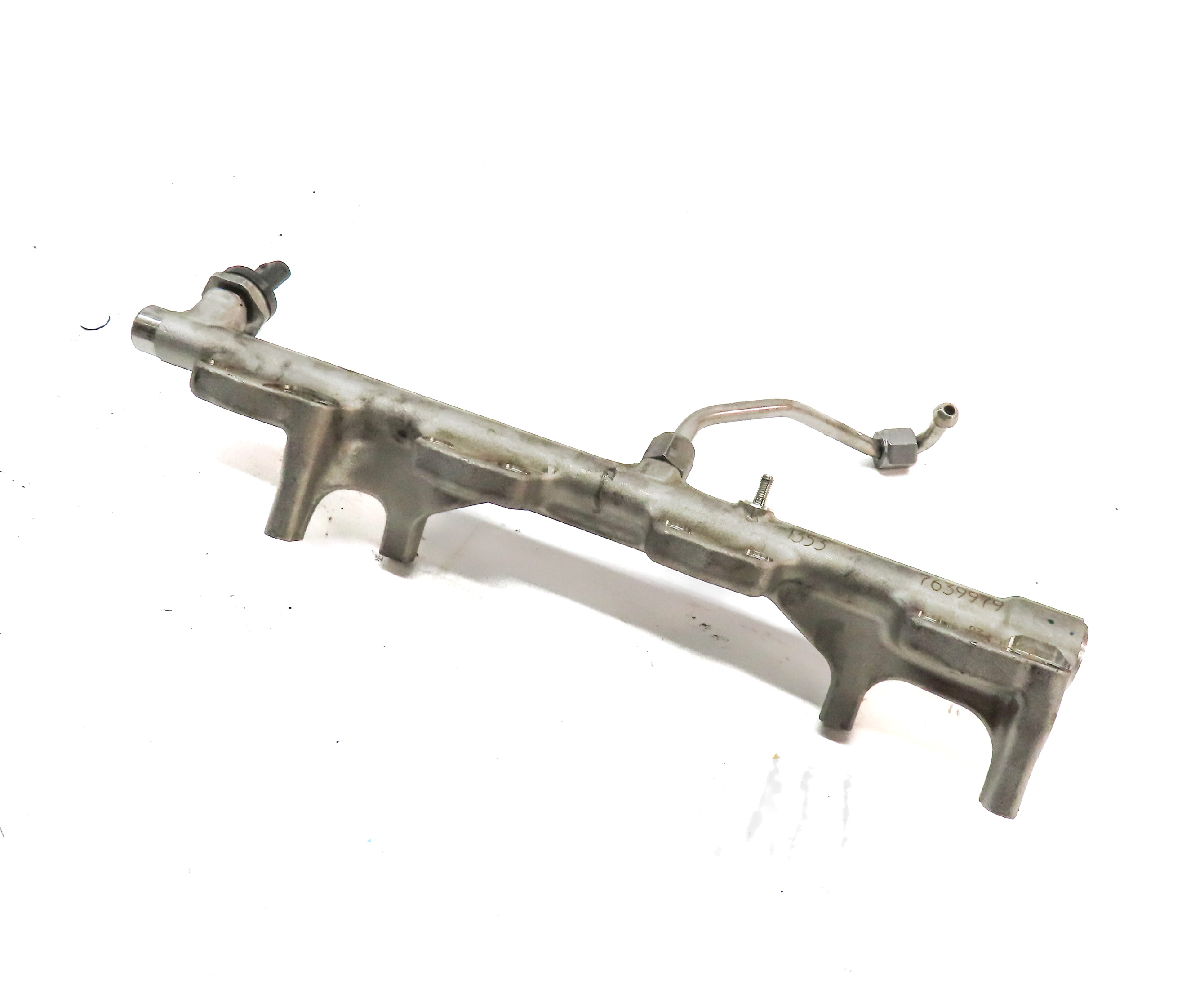 2017 BMW X1 (F48) 2.0L (B46) ENGINE FUEL INJECTOR RAIL w/ PRESSURE SOLENOID — exact item pictured